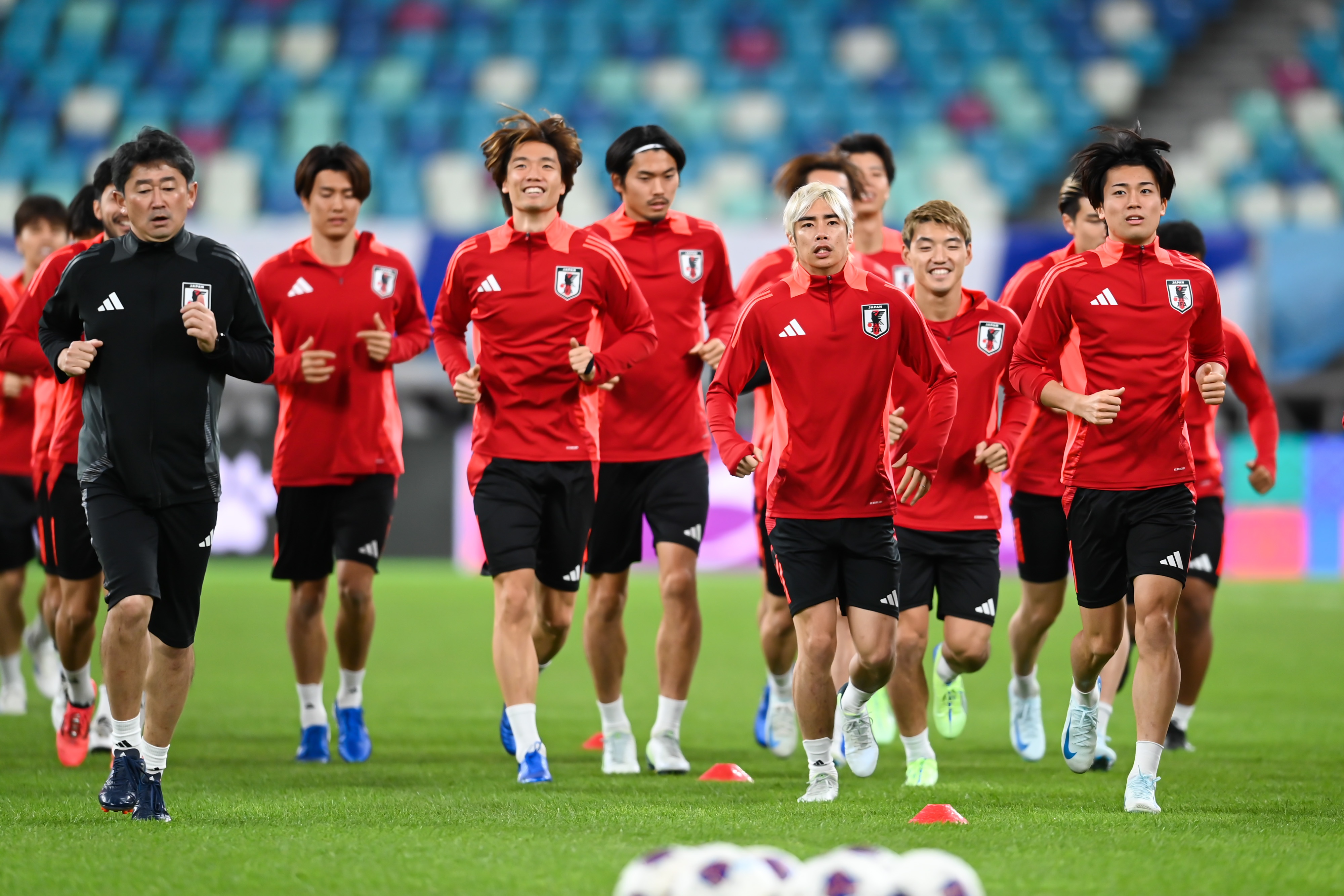 日媒：日本隊27人今日集結，除前田大然、長友佑都外都參加了集訓